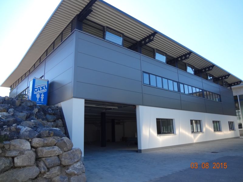 Neubau einer Werkhalle an bestehende Halle
